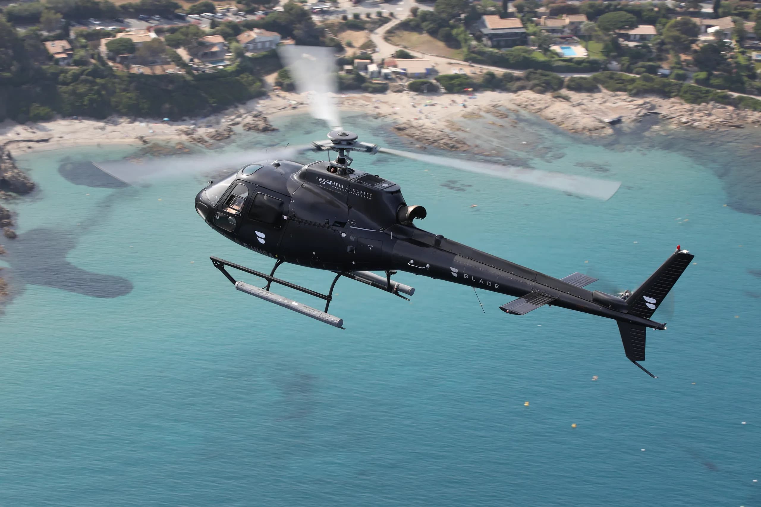 H125