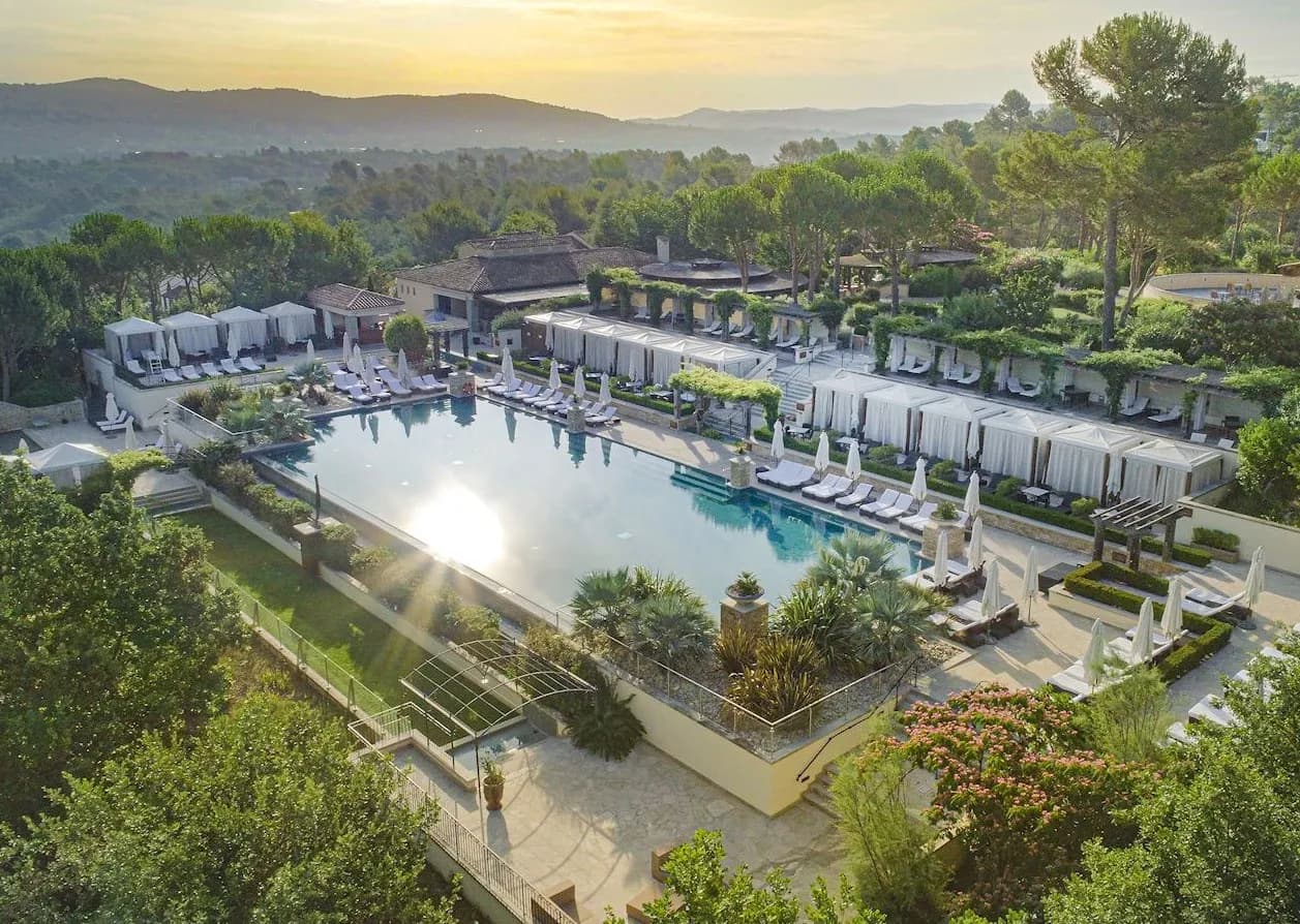 TERRE BLANCHE