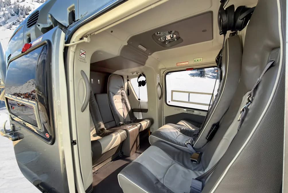 Airbus H135 Héli Sécurité — intérieur de la cabine